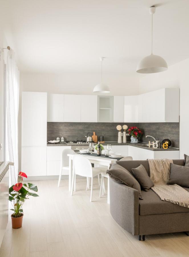Fco Secrets Luxury Apartment Фьюмичино Экстерьер фото