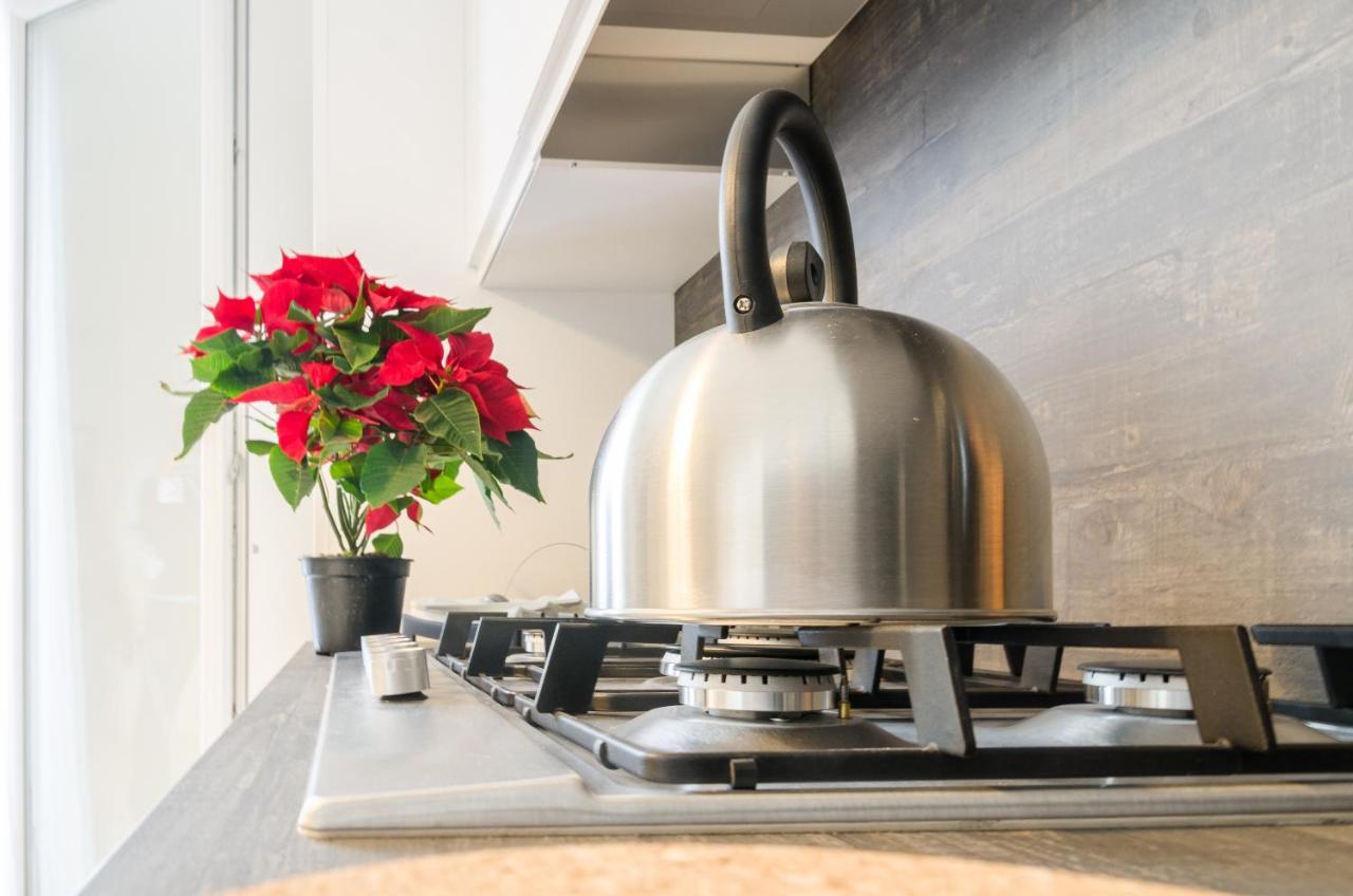Fco Secrets Luxury Apartment Фьюмичино Экстерьер фото