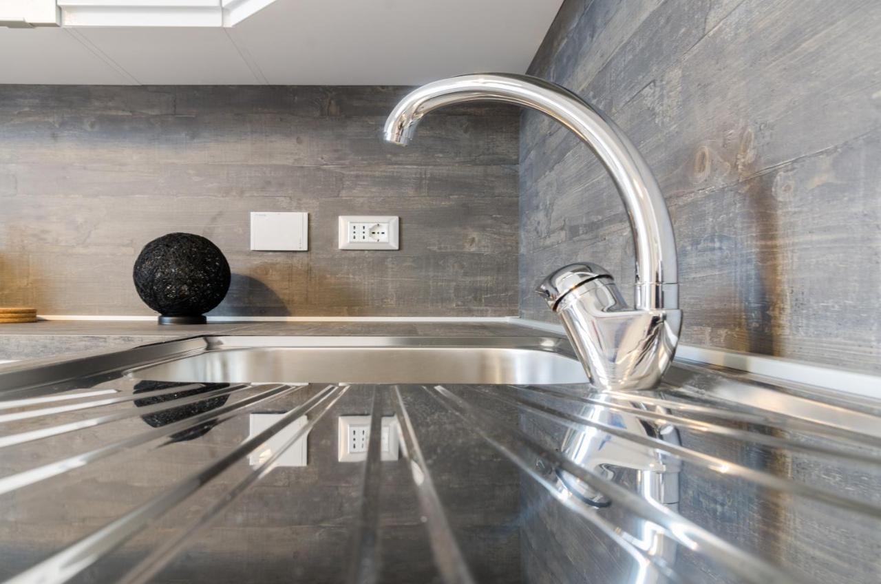 Fco Secrets Luxury Apartment Фьюмичино Экстерьер фото